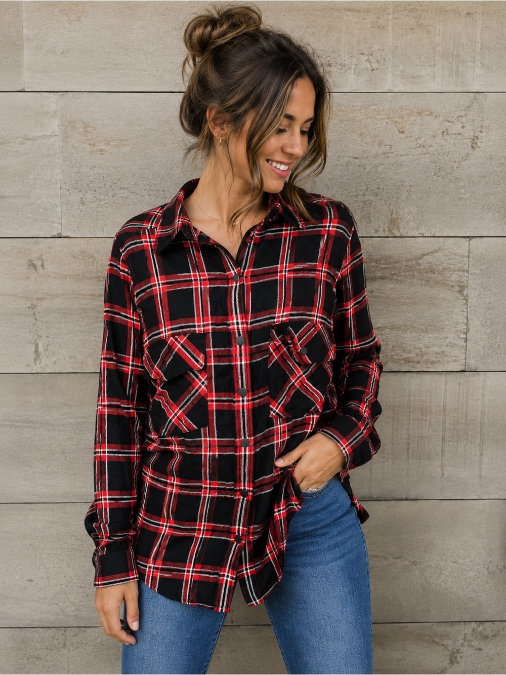 Sanctuary Boyfriend Shirt Small Red Black Plaid Rayon Snap Button Tunic